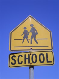 Yellow _school _sign